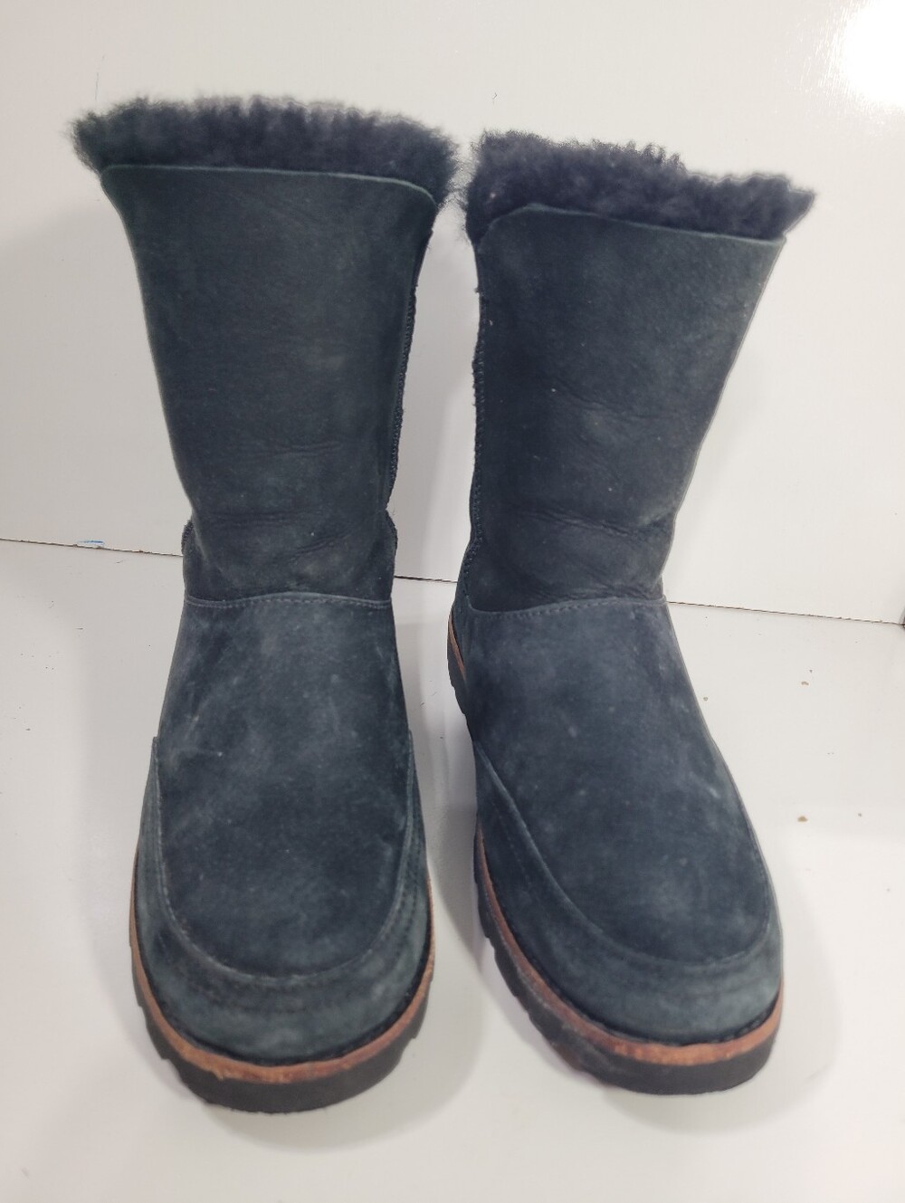 UGG Australia Shanleigh Black Suede Shearling Boots 3216 Women's Size 6 Winter